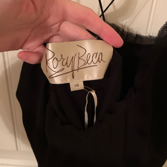 Rory Beca black low cut tank - Picture 5 of 5